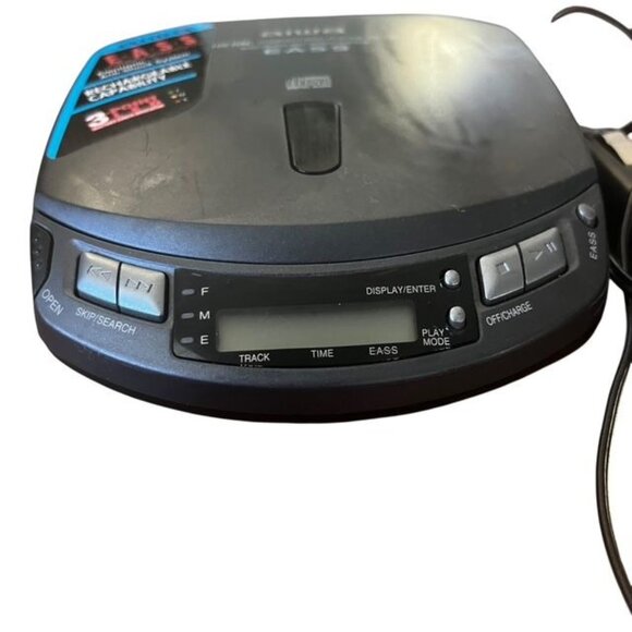 Vintage Aiwa XP-520 Portable Compact Disc Player - Picture 2 of 6